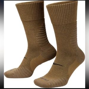 Nike Outdoor Adult Lichen Brown Crew Wool Blend Dri-Fit  Socks Cushioned